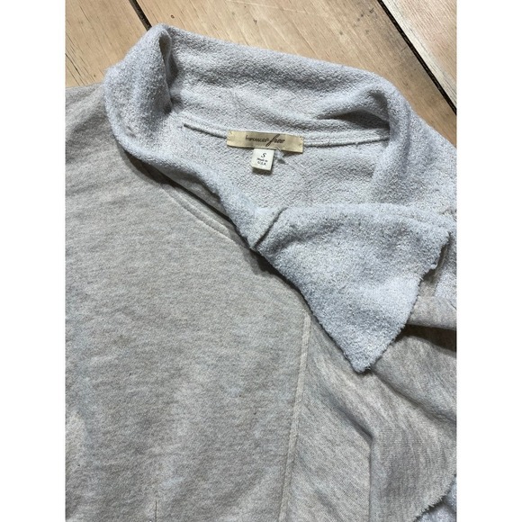 Francesca's Free women's Zip ruffle over coat/sweater. Cream. Size Small. - Picture 3 of 6